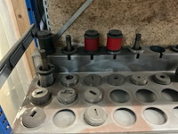 1987 nisshinbo mtp-500 ponsmachine - afbeelding 46 van  57