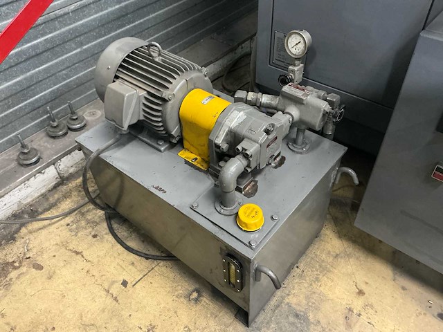 1987 nisshinbo mtp-500 ponsmachine - afbeelding 45 van  57