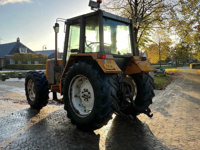 1987 renault 133.14 vierwielaangedreven landbouwtractor - afbeelding 15 van  17