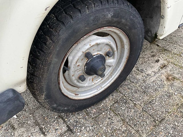 1987 trabant 601x oldtimer - afbeelding 10 van  22