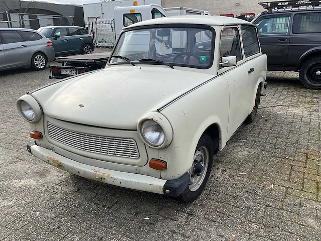 1987 trabant 601x oldtimer - afbeelding 1 van  22