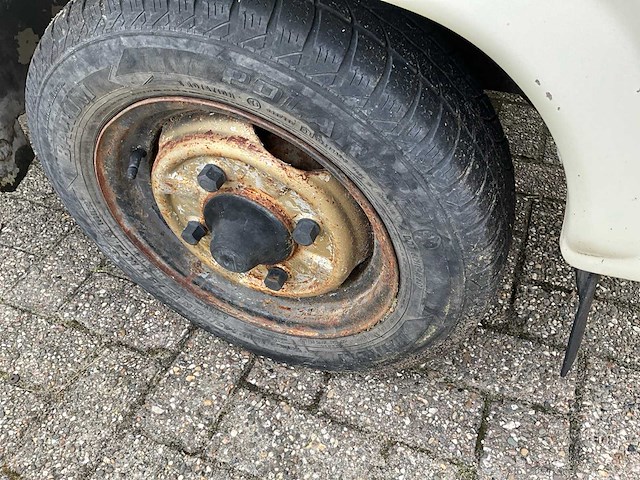 1987 trabant 601x oldtimer - afbeelding 14 van  22