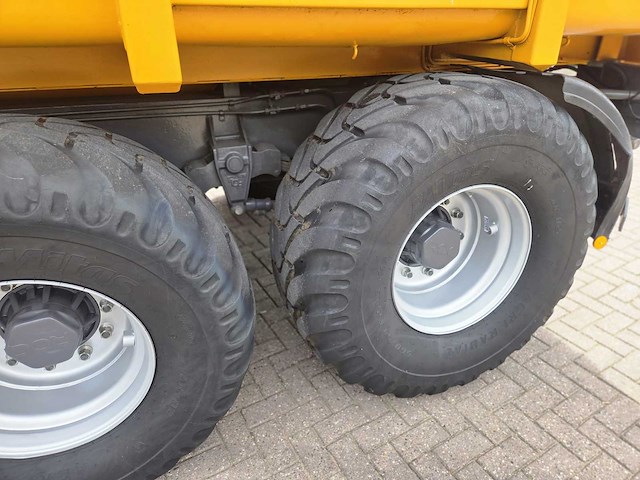 1987 veenhuis 28000 3-assige silagekipper - afbeelding 18 van  19