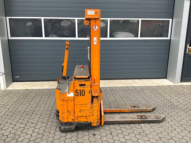 1987 wagner egv 1600 stapelaar - afbeelding 1 van  8