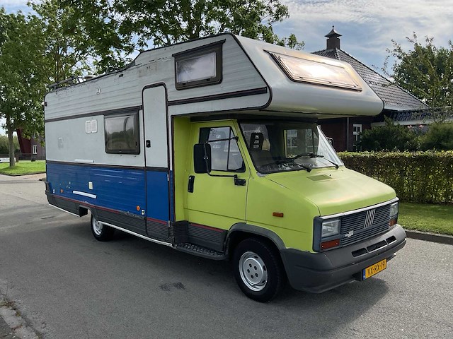 1988 - fiat - 280 lmc - camper/kampeerwagen - afbeelding 12 van  37