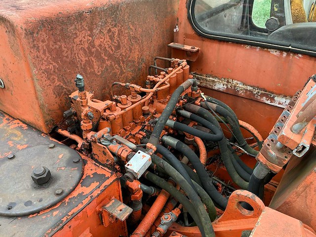 1988 atlas 1204 lc rupsgraafmachine - afbeelding 12 van  16
