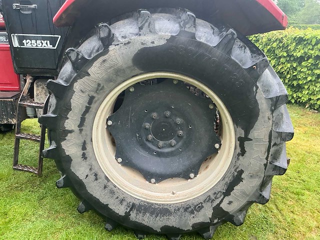 1988 case international 1255xl vierwielaangedreven landbouwtractor - afbeelding 2 van  32