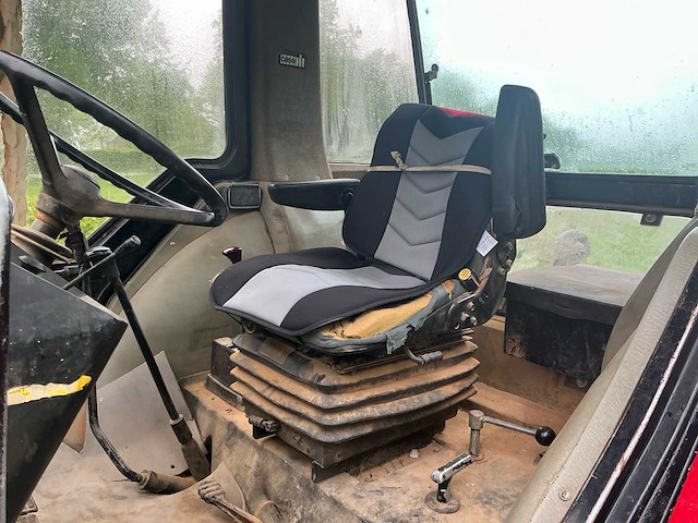 1988 case international 1255xl vierwielaangedreven landbouwtractor - afbeelding 13 van  32