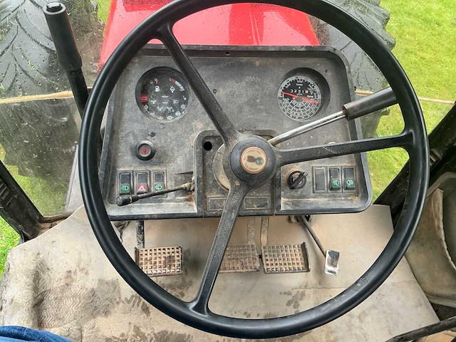 1988 case international 1255xl vierwielaangedreven landbouwtractor - afbeelding 15 van  32