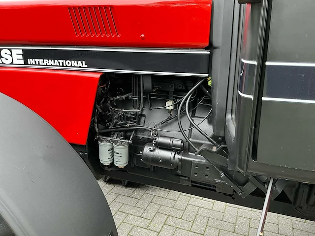 1988 case international 845 xl vierwielaangedreven landbouwtractor - afbeelding 13 van  56
