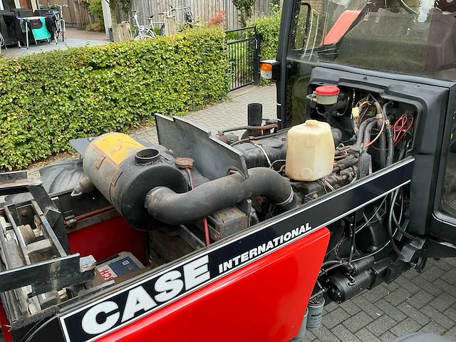1988 case international 845 xl vierwielaangedreven landbouwtractor - afbeelding 33 van  56