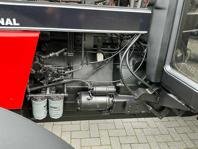 1988 case international 845 xl vierwielaangedreven landbouwtractor - afbeelding 34 van  56