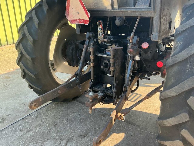 1988 case international international tweewielaangedreven landbouwtractor - afbeelding 17 van  19