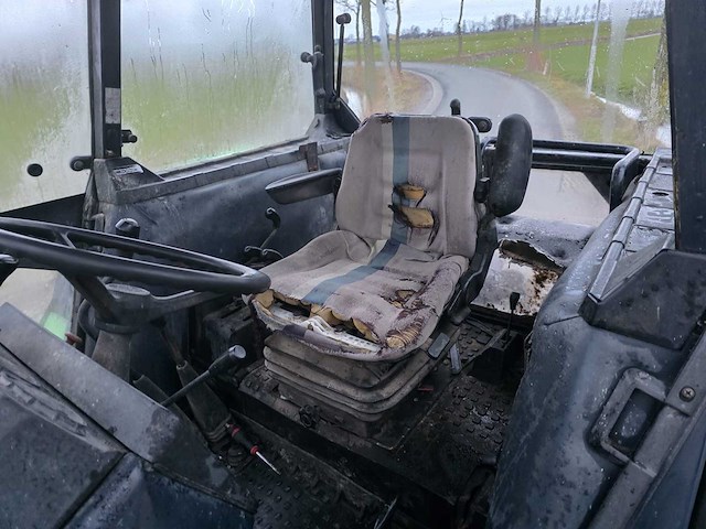 1988 deutz-fahr dx 4.70 turbo vierwielaangedreven landbouwtractor - afbeelding 13 van  32