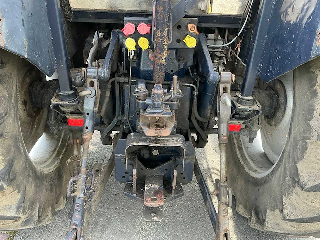 1988 deutz-fahr dx 6.05 vierwielaangedreven landbouwtractor - afbeelding 3 van  29