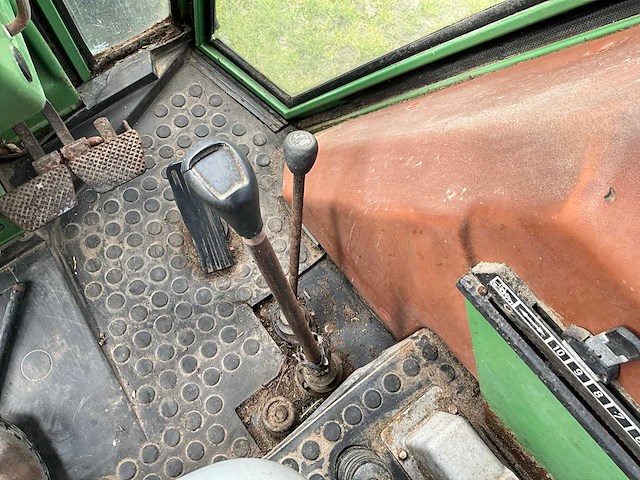 1988 fendt farmer 306ls turbomatik tweewielaangedreven landbouwtractor - afbeelding 16 van  34