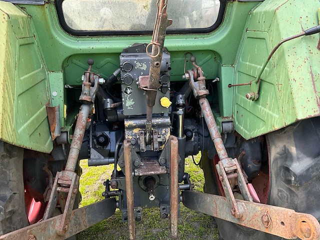 1988 fendt farmer 306ls turbomatik tweewielaangedreven landbouwtractor - afbeelding 11 van  20