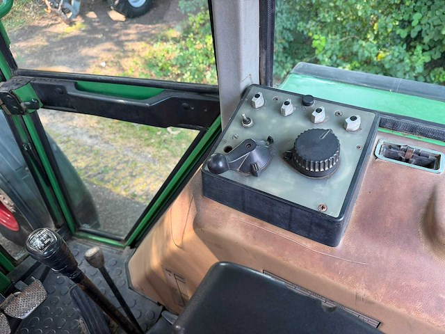 1988 fendt farmer 311 lsa vierwielaangedreven landbouwtractor - afbeelding 11 van  11