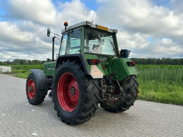 1988 fendt farmer 312 lsa turbomatik vierwielaangedreven landbouwtractor - afbeelding 23 van  39