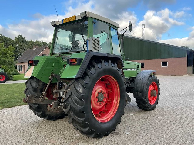 1988 fendt farmer 312 lsa turbomatik vierwielaangedreven landbouwtractor - afbeelding 35 van  39