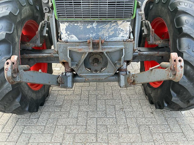 1988 fendt farmer 312 lsa turbomatik vierwielaangedreven landbouwtractor - afbeelding 39 van  39