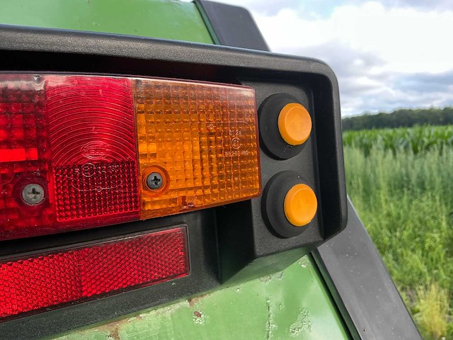 1988 fendt farmer 312 lsa turbomatik vierwielaangedreven landbouwtractor - afbeelding 6 van  10