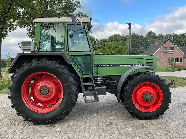1988 fendt farmer 312 lsa turbomatik vierwielaangedreven landbouwtractor - afbeelding 8 van  10