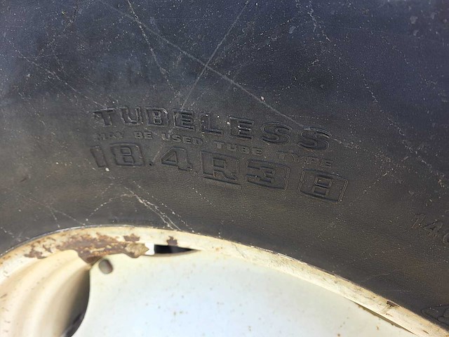 1988 fiat 100-90dt vierwielaangedreven landbouwtractor - afbeelding 33 van  33