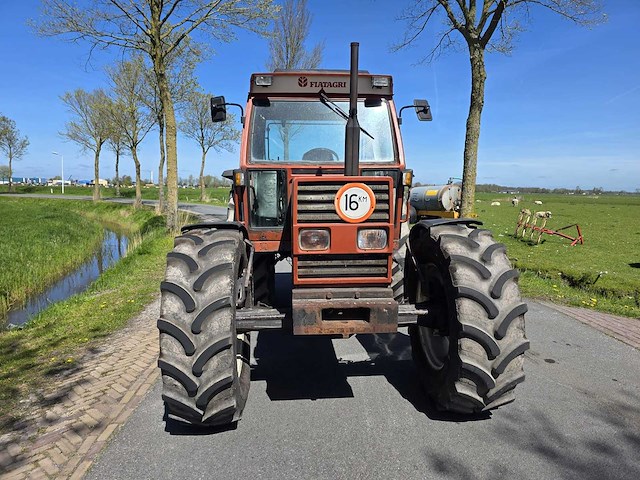 1988 fiat 100-90dt vierwielaangedreven landbouwtractor - afbeelding 21 van  33