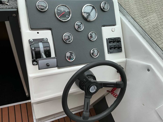 1988 glastron v250 motorjacht - afbeelding 11 van  28