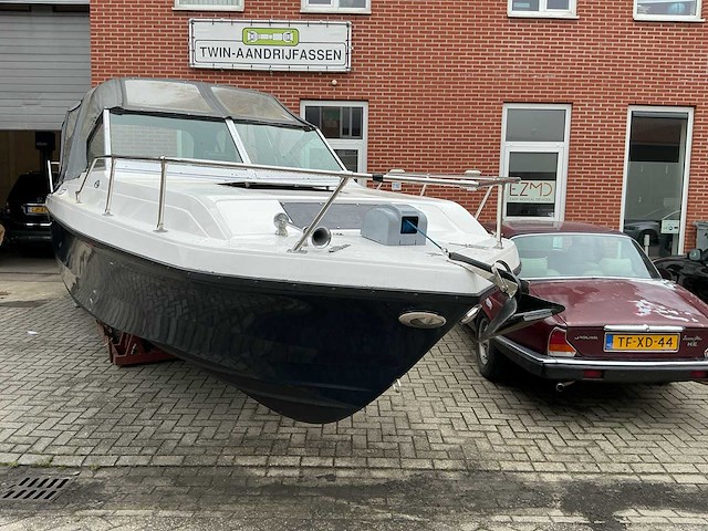 1988 glastron v250 motorjacht - afbeelding 26 van  28