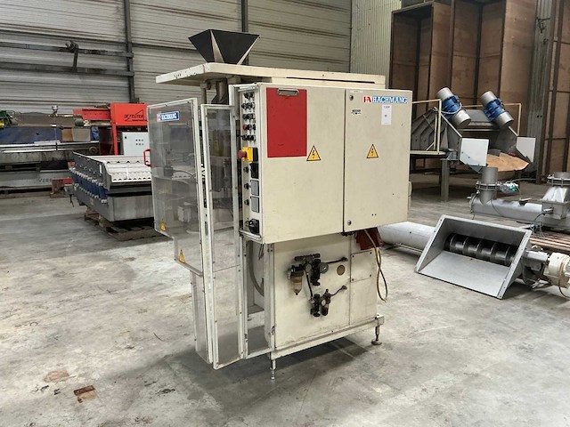 1988 hachmang 100ne1 verpakkingsmachine - afbeelding 3 van  10