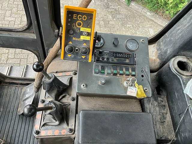 1988 hanomag d 540 e turbo rups bulldozer - afbeelding 22 van  32