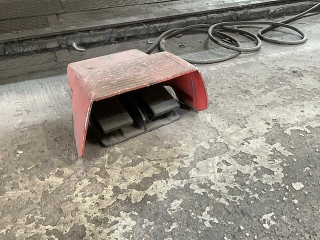 1988 hera um 111 motorische zetbank - afbeelding 8 van  12