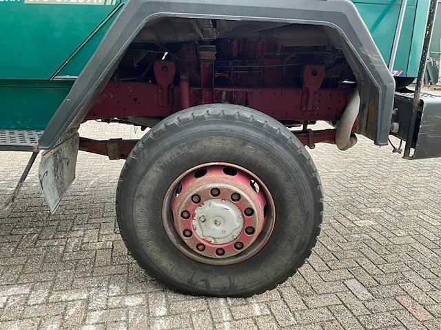 1988 iveco 330-30 6x6 vrachtwagen kipper - afbeelding 1 van  26