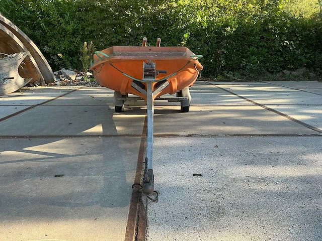 1988 jeanneau new matic 360 polyester boot met enkelassige boottrailer, lier en roeispanen - afbeelding 10 van  25