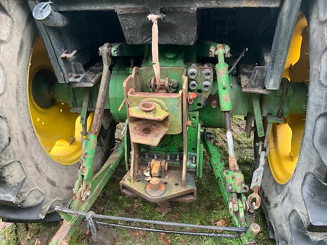 1988 john deere 2650 vierwielaangedreven landbouwtractor met voorlader - afbeelding 9 van  36