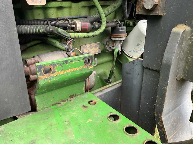 1988 john deere 2650 vierwielaangedreven landbouwtractor met voorlader - afbeelding 15 van  36