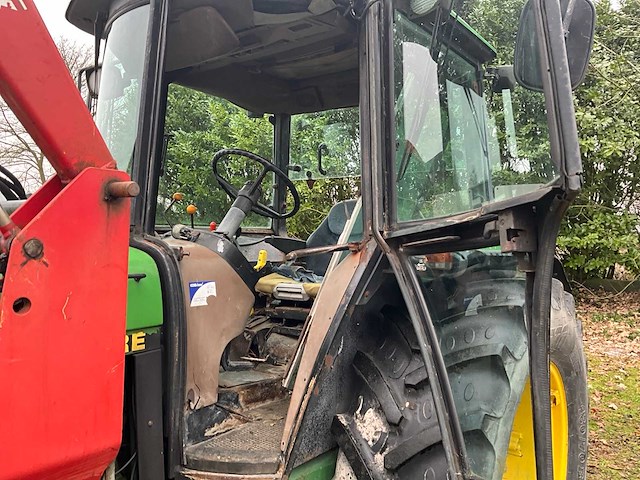 1988 john deere 2650 vierwielaangedreven landbouwtractor met voorlader - afbeelding 20 van  36