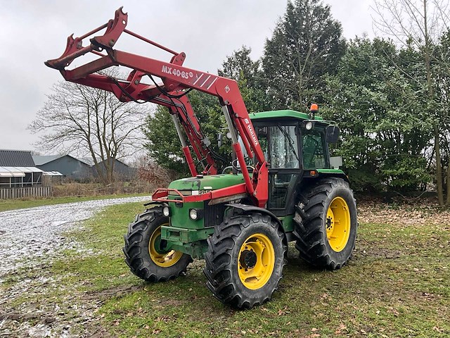 1988 john deere 2650 vierwielaangedreven landbouwtractor met voorlader - afbeelding 12 van  36