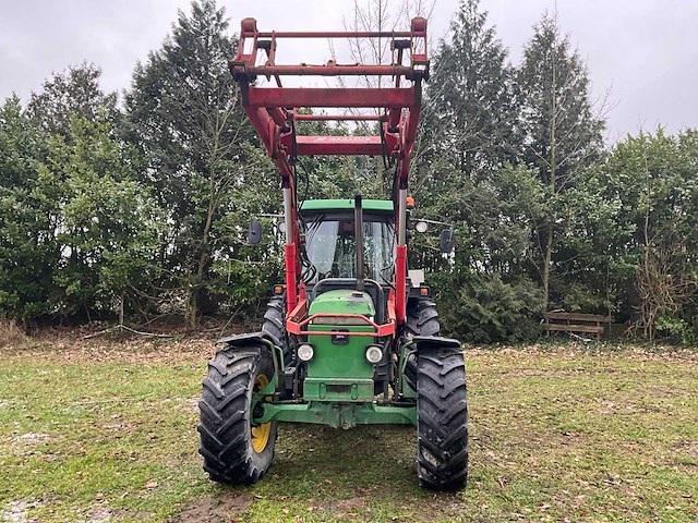 1988 john deere 2650 vierwielaangedreven landbouwtractor met voorlader - afbeelding 23 van  36