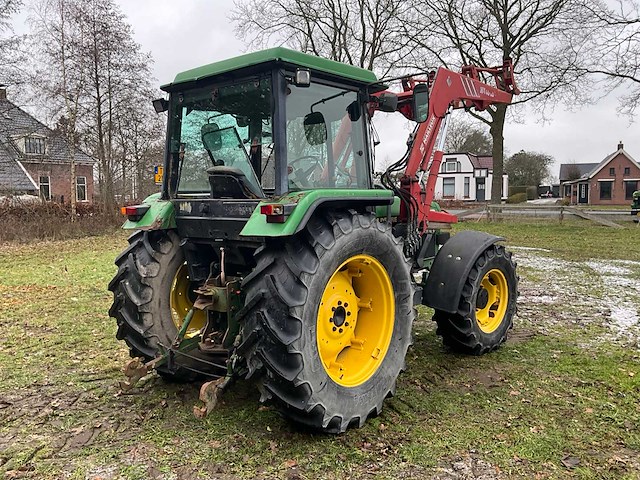 1988 john deere 2650 vierwielaangedreven landbouwtractor met voorlader - afbeelding 33 van  36