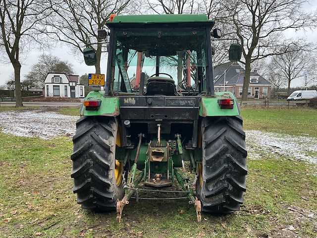 1988 john deere 2650 vierwielaangedreven landbouwtractor met voorlader - afbeelding 34 van  36