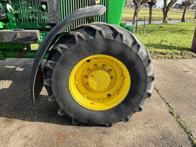 1988 john deere 4050 vierwielaangedreven landbouwtractor - afbeelding 6 van  22