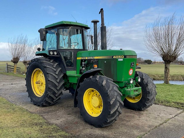 1988 john deere 4050 vierwielaangedreven landbouwtractor - afbeelding 12 van  22