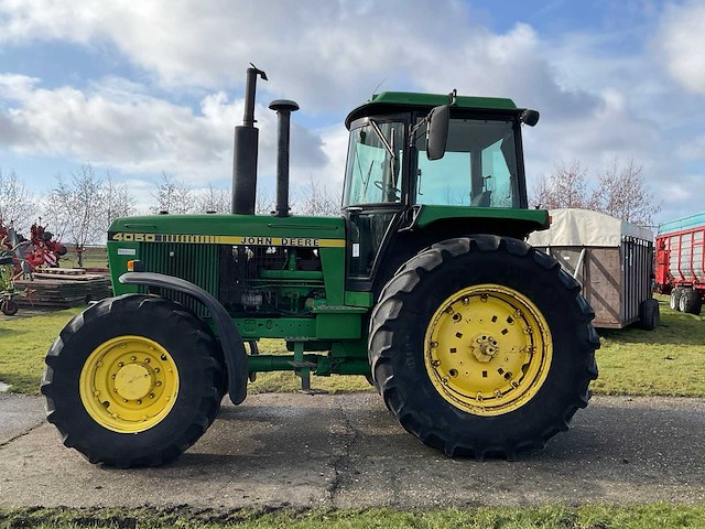 1988 john deere 4050 vierwielaangedreven landbouwtractor - afbeelding 18 van  22