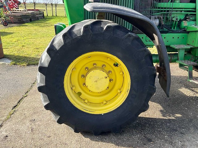1988 john deere 4050 vierwielaangedreven landbouwtractor - afbeelding 21 van  22