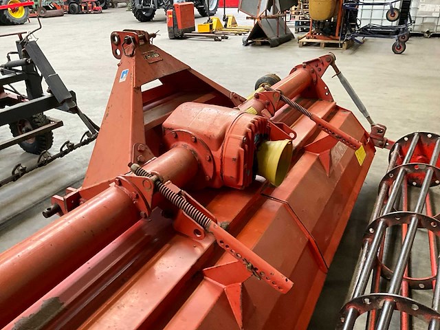 1988 kuhn el100 grondfrees - afbeelding 8 van  9