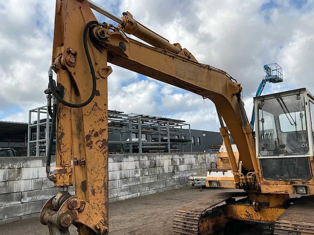 1988 liebherr r900b rupsgraafmachine - afbeelding 2 van  5