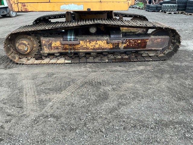 1988 liebherr r900b rupsgraafmachine - afbeelding 2 van  6